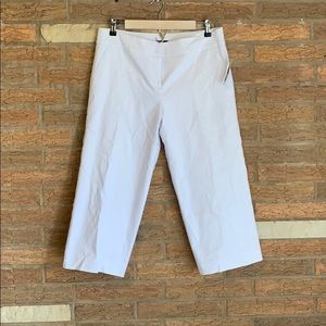 White Stretch Capri